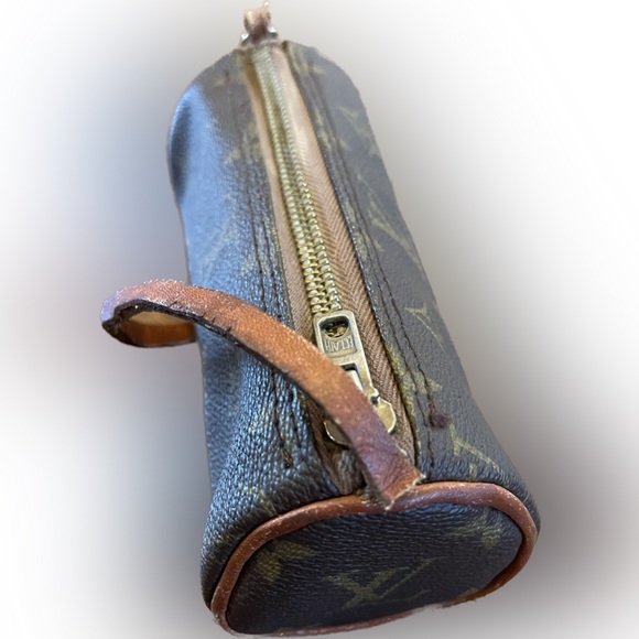 Authentic Louis Vuitton Papillon 30 and mini pouch. - Picture 12 of 14